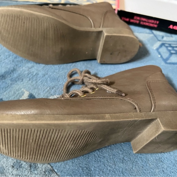 Candies Gray lace up shoes low boots - Picture 4 of 6